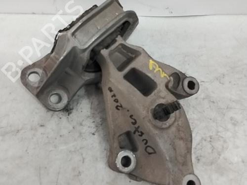 Used Engine mount DACIA DUSTER (HM_) [2017-2025]  28502098