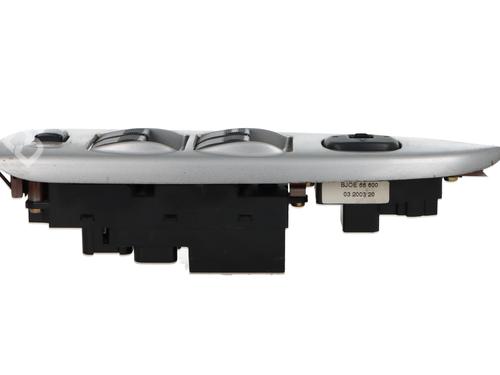 Left front window switch MAZDA PREMACY (CP) 2.0 TD | BP36113805I27 - Image 2