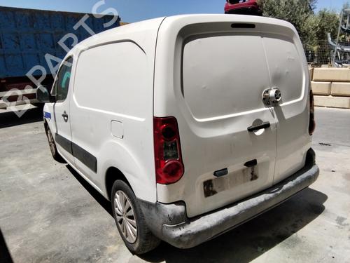 Engine control unit (ECU) CITROËN BERLINGO MULTISPACE (B9) 1.6 HDi 90 | BP23564300M57 