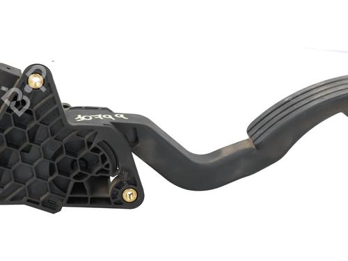 pedal-renault-laguna-iii-bt01-2007-2008-2009-2010-2011-2012-2013-2014-2015-31827258 main image