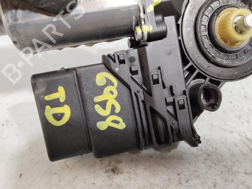 Right rear window motor VW TOURAN (1T1, 1T2) 2.0 TDI 16V | BP27239065E22 