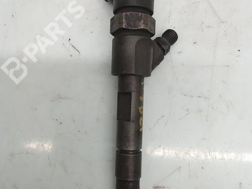 Spreder / Dyse RENAULT MEGANE II (BM0/1_, CM0/1_) 1.9 dCi (BM0G, CM0G) (120 hp) 8582647
