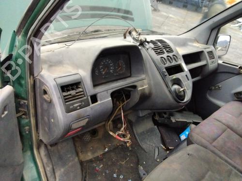 Left front steering knuckle MERCEDES-BENZ VITO Van (W638) 108 D 2.3 (638.064, 638.068) | BP32015840M25 