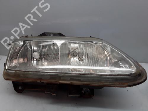 Used Right headlight RENAULT ESPACE III (JE0_) 2.2 dCi (JE0K) (130 hp) 9975592