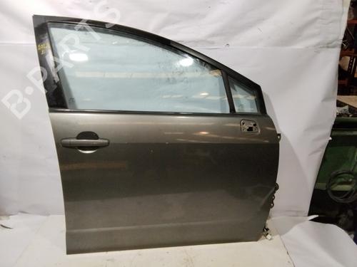 Used Right front door TOYOTA COROLLA Verso (ZER_, ZZE12_, R1_) 2.2 D-4D (AUR10_, AUR10R) (136 hp) 30142662
