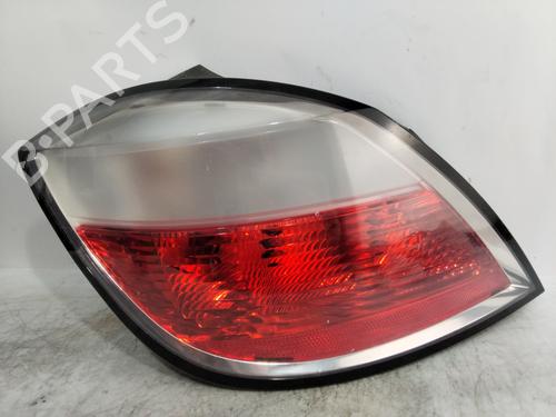 Used Left taillight OPEL ASTRA H (A04) [2004-2014]  26222392