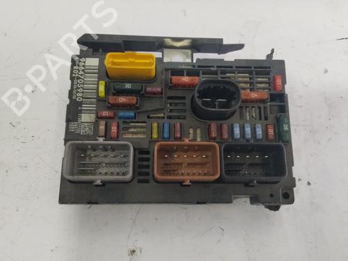 Sikringsdåse PEUGEOT 407 SW (6E_, 6D_) [2004-2011]  29002264