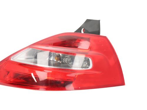 right-taillight-renault-megane-ii-bm01_-cm01_-2001-2002-2003-2004-2005-2006-2007-2008-2009-2010-2011-2012-30604724 main image