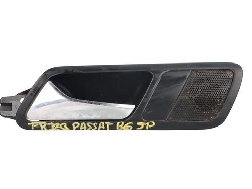 Venstre bagtil invendig håndtag VW PASSAT B6 (3C2) 2.0 TDI (110 hp) 32410397