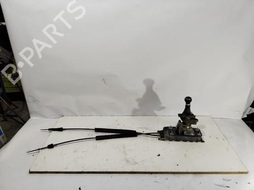 Used Gear lever VW GOLF VI (5K1) 1.6 TDI (105 hp) 31633411