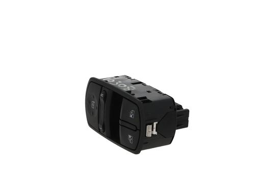 Used Left front window switch OPEL CORSA D (S07) [2006-2015]  30400308