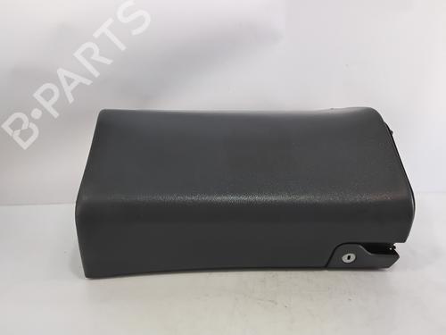 Handskerum MERCEDES-BENZ C-CLASS T-Model (S203) [2001-2007]  29911210