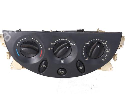 Used Climate control Climate control CITROËN C5 I (DC_) 2.0 HDi (DCRHZB, DCRHZE) (109 hp) 39889633 39889633