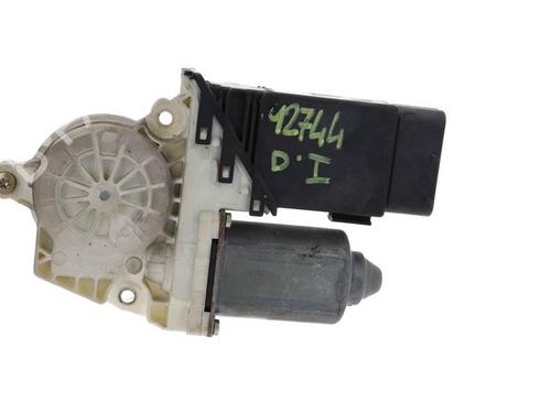 left-front-window-motor-seat-leon-1m1-1999-2000-2001-2002-2003-2004-2005-2006-40225853 main image