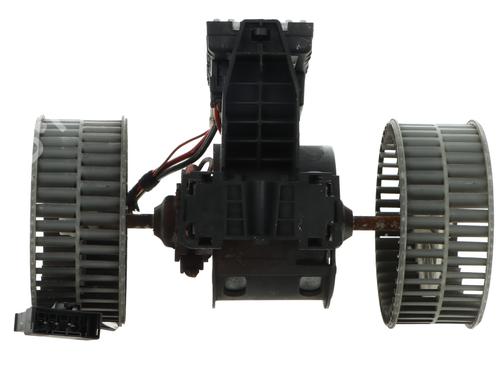 Used Heater blower motor Heater blower motor BMW 5 (E60) 530 d (218 hp) 36156055 36156055