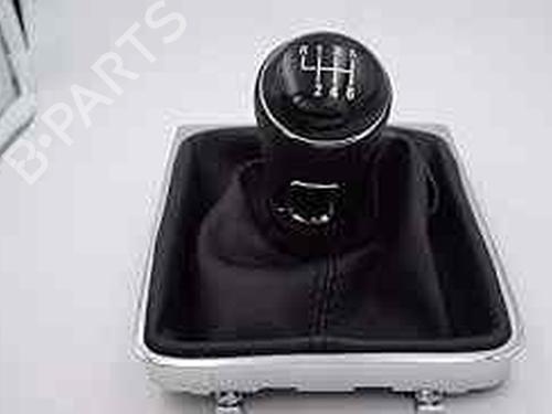 Used Shift knob VW PASSAT B6 (3C2) [2005-2010]  11391041
