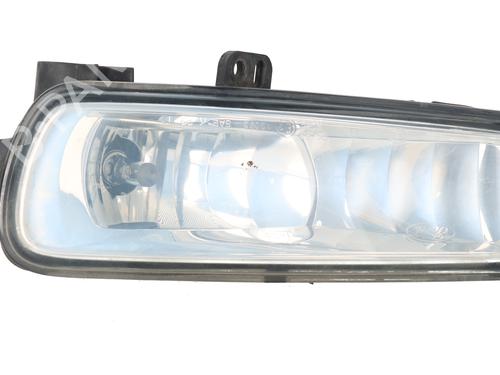 Used Left front fog light Left front fog light 37413809 37413809