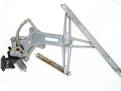 Used Front right window mechanism Front right window mechanism TOYOTA AURIS (_E18_) 1.8 Hybrid (ZWE186_, ZWE186R) (136 hp) 40261685 40261685