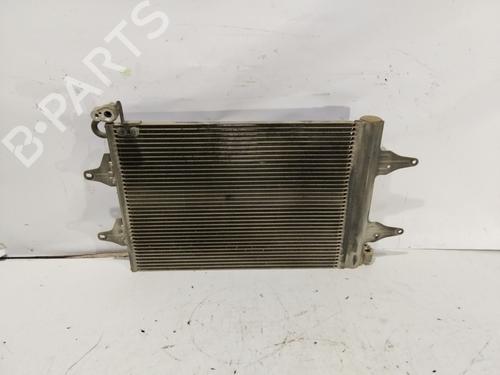 Radiateur de ac VW POLO IV (9N_, 9A_) 1.4 16V (75 hp) 31274882