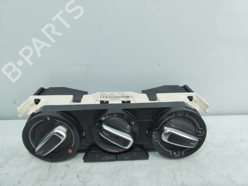 Climate control AUDI A1 (8X1, 8XK) 1.6 TDI 8X0820045A |