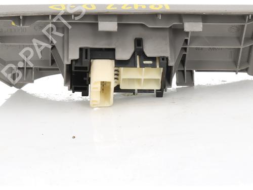 Right front window switch TOYOTA YARIS (_P9_) | BP30687807I26