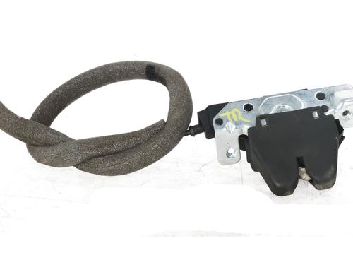 tailgate-lock-mercedes-benz-c-class-w204-2007-2008-2009-2010-2011-2012-2013-2014-2015-32196296 main image