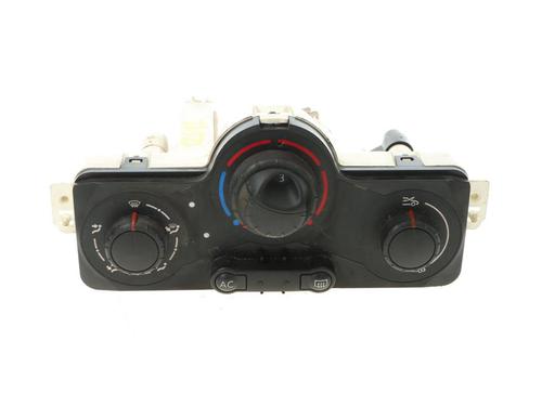 climate-control-renault-clio-iii-br01-cr01-2005-2006-2007-2008-2009-2010-2011-2012-2013-2014-39559073 main image