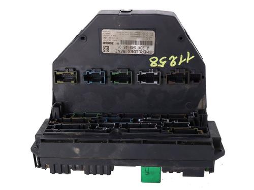 Used Fuse box Fuse box MERCEDES-BENZ C-CLASS (W204) C 350 CDI 4-matic (204.089) (224 hp) 40537178 40537178
