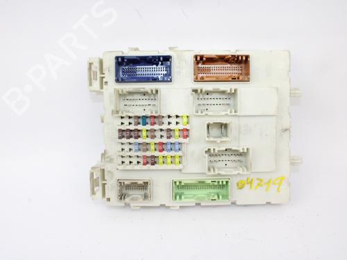 Used Fuse box FORD FOCUS III Turnier 1.0 EcoBoost (125 hp) 15645110