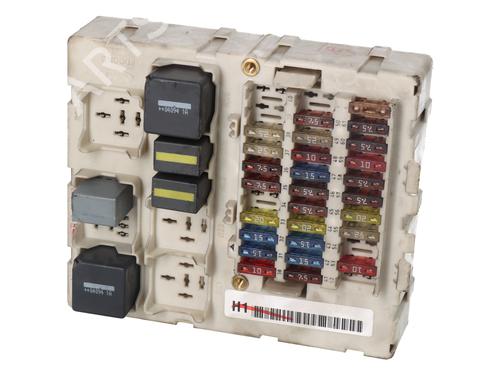 Used Fuse box Fuse box 37153332 37153332