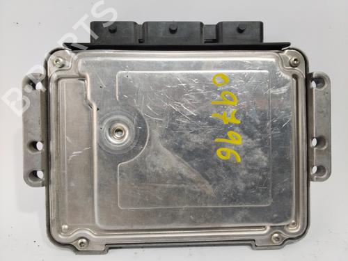 Used Engine control unit (ECU) RENAULT SCÉNIC II (JM0/1_) [2003-2010]  28962600