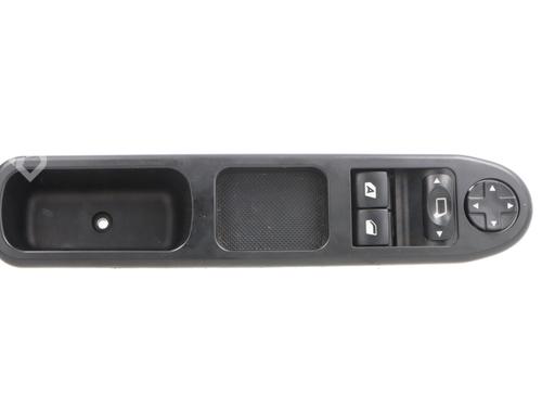 Used Left front window switch Left front window switch PEUGEOT 207 (WA_, WC_) [2006-2015] 33658707 33658707