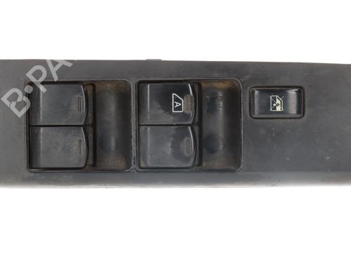 Used Left front window switch NISSAN NAVARA NP300 (D40) [2004-2025]  30102404