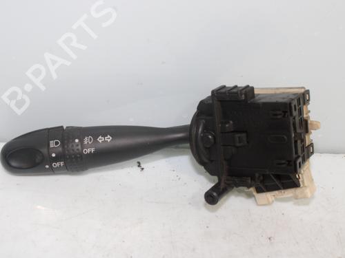 Headlight switch TOYOTA RAV 4 II (_A2_) 2.0 D 4WD (CLA20_, CLA21_) (116 hp) 17720087