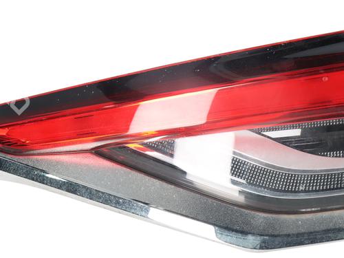 Used Right tailgate light Right tailgate light TOYOTA COROLLA Saloon (_E21_) 1.6 VVTi (ZRE210) (122 hp) 33168491 33168491