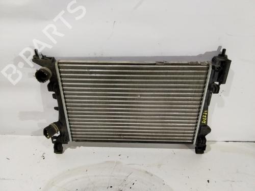 Used Water radiator Water radiator 37757271 37757271