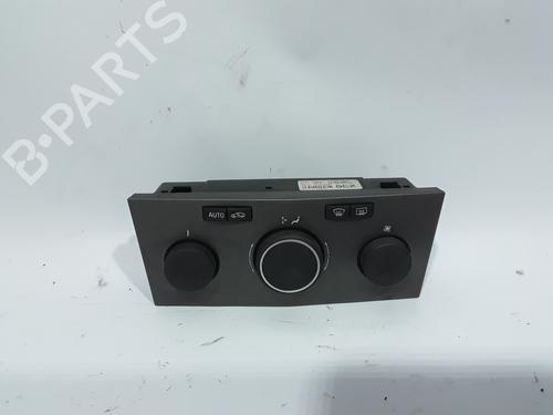 AC Styreenhet / Manøvreringsenhet OPEL ASTRA H (A04) [2004-2014]  11054133
