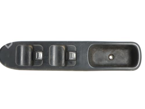 Used Left front window switch Left front window switch PEUGEOT 307 Break (3E) 1.6 HDi 110 (109 hp) 36223421 36223421