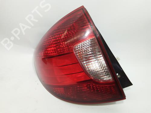 Used Left taillight KIA RIO I Hatchback (DC) 1.5 16V (97 hp) 10647380