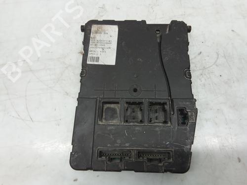 Used Fuse box RENAULT MEGANE II (BM0/1_, CM0/1_) 1.5 dCi (BM02, BM13, BM2A, CM02, CM13) (101 hp) 8584082