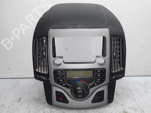 Used Climate control HYUNDAI i30 Estate (FD) 1.6 CRDi (90 hp) 8579518