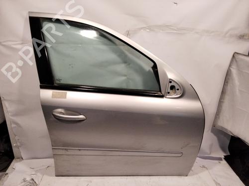 Used Right front door MERCEDES-BENZ R-CLASS (W251, V251) [2005-2017]  21662140