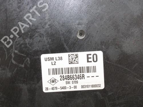 Skrzynka bezpieczników RENAULT FLUENCE (L3_) 1.6 16V (L301, L30P, L30R) | BP15503385E1