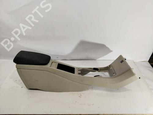 Armlæn VOLVO V40 Hatchback (525) D2 | BP32292995I20