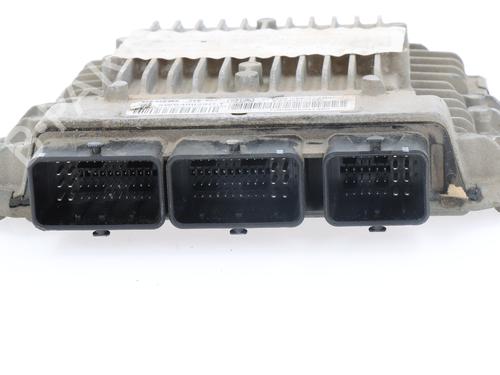 Used Engine control unit (ECU) Engine control unit (ECU) PEUGEOT 307 Break (3E) 2.0 (136 hp) 34434357 34434357