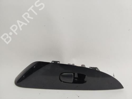 Used Right rear window switch NISSAN LEAF (ZE1) Electric (218 hp) 23083582