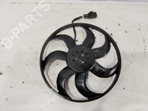 Used Radiator fan BMW 2 Gran Tourer (F46) 220 d (190 hp) 32015852