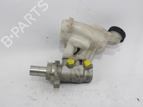 Used Brake master cylinder PEUGEOT 5008 II (MC_, MJ_, MR_, M4_) [2016-2025]  29547641