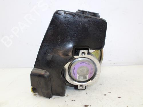 Used Steering pump PEUGEOT 206 Hatchback (2A/C) 1.6 HDi 110 (109 hp) 13684118