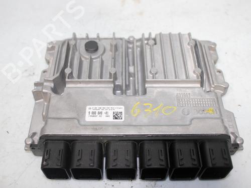 Used Engine control unit (ECU) BMW X1 (F48) xDrive 18 d (150 hp) 17622470